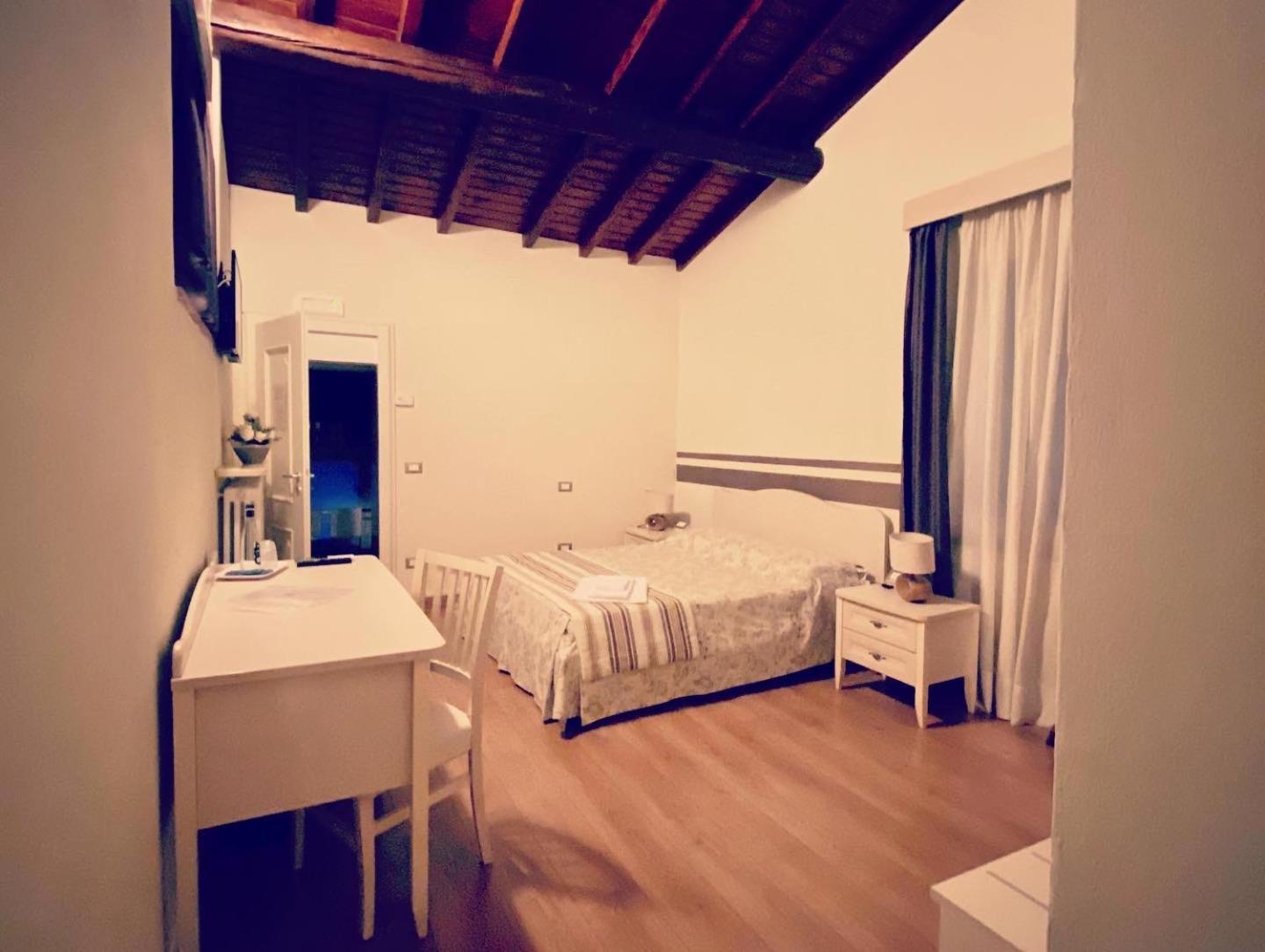 B&B Corte Delle Rose Castiglione Delle Stiviere Exterior photo